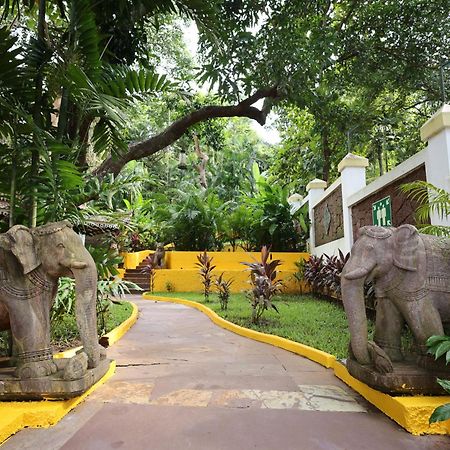 ชานติ โมราด้า บูทีค โฮเต็ล Hotel กาลังกูติ ภายนอก รูปภาพ